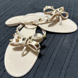 Stylish Cream Sandals with Gold Accents